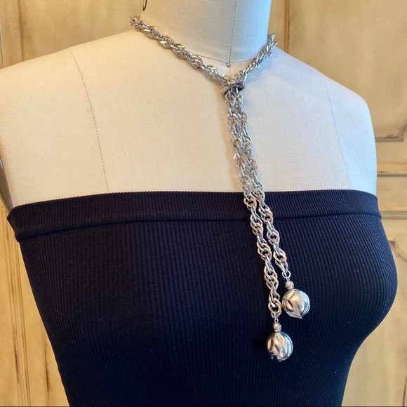 Jewelry - Vintage Silver Tone Bolero Necklace